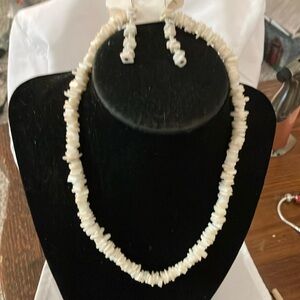 Authentic vintage Cream pooka bead Necklace and Earring Set